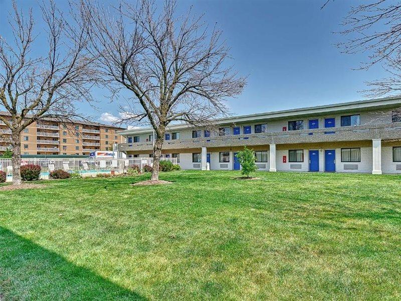 Motel 6-Villa Park, Il - Chicago West Екстер'єр фото