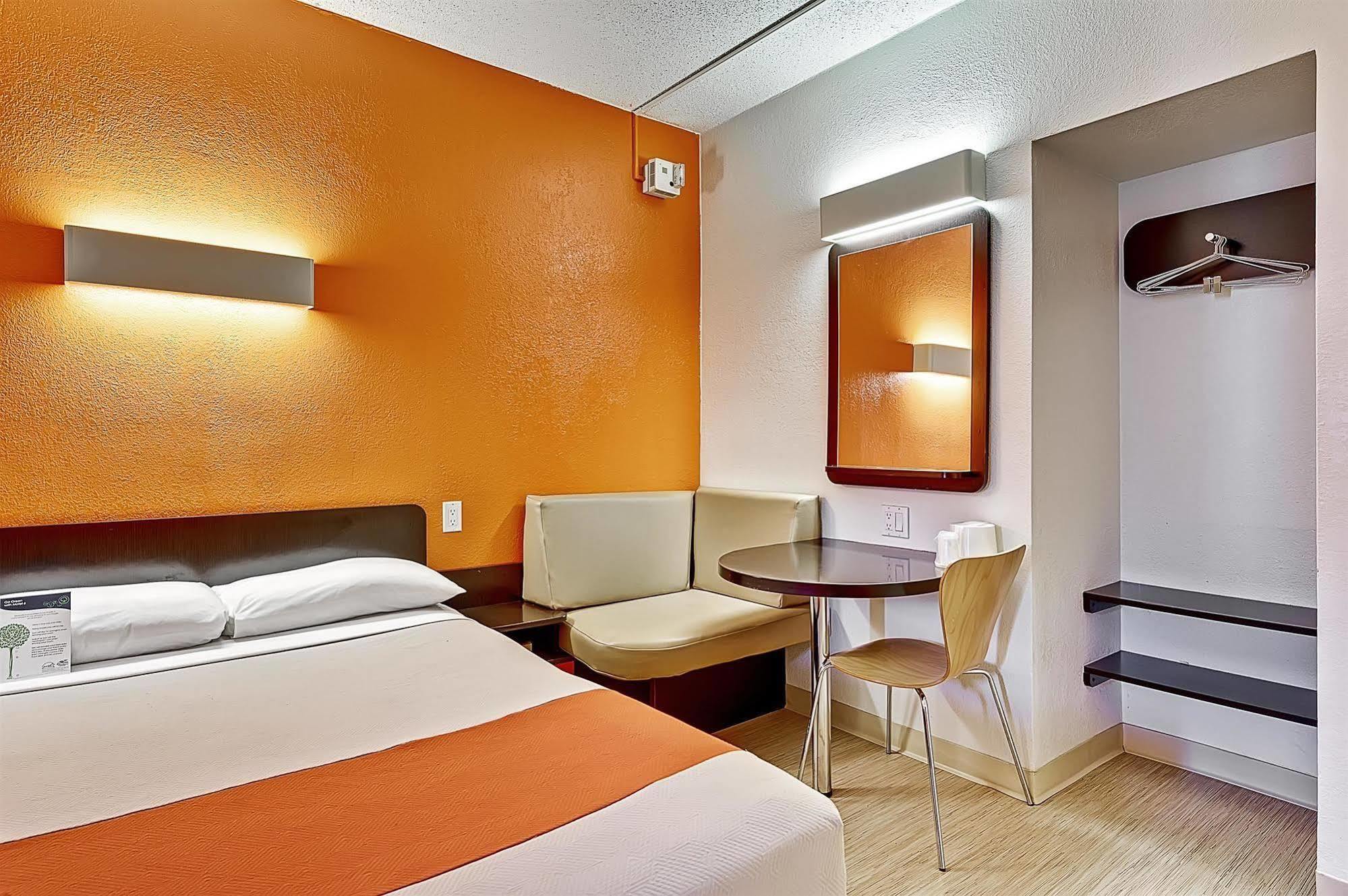 Motel 6-Villa Park, Il - Chicago West Екстер'єр фото